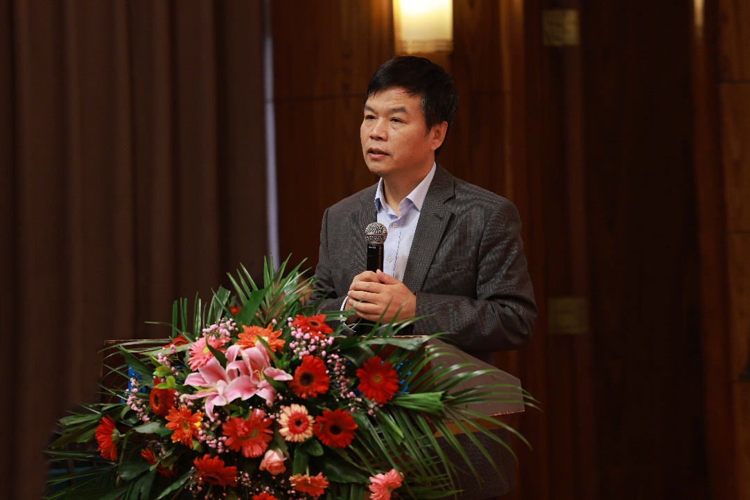 5facf32c4d5f3.jpg 8.jpg